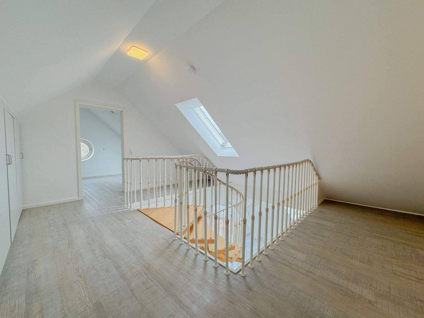 Zentral, stilvoll, besonders – Maisonettewohnung mit Loggia, 77933 Lahr/Schwarzwald