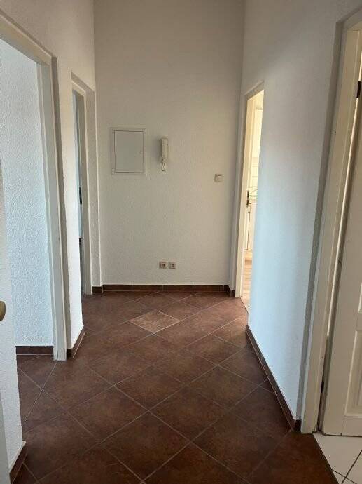 2- Zimmerwohnung mit Einbauküche und Balkon, 99310 Arnstadt