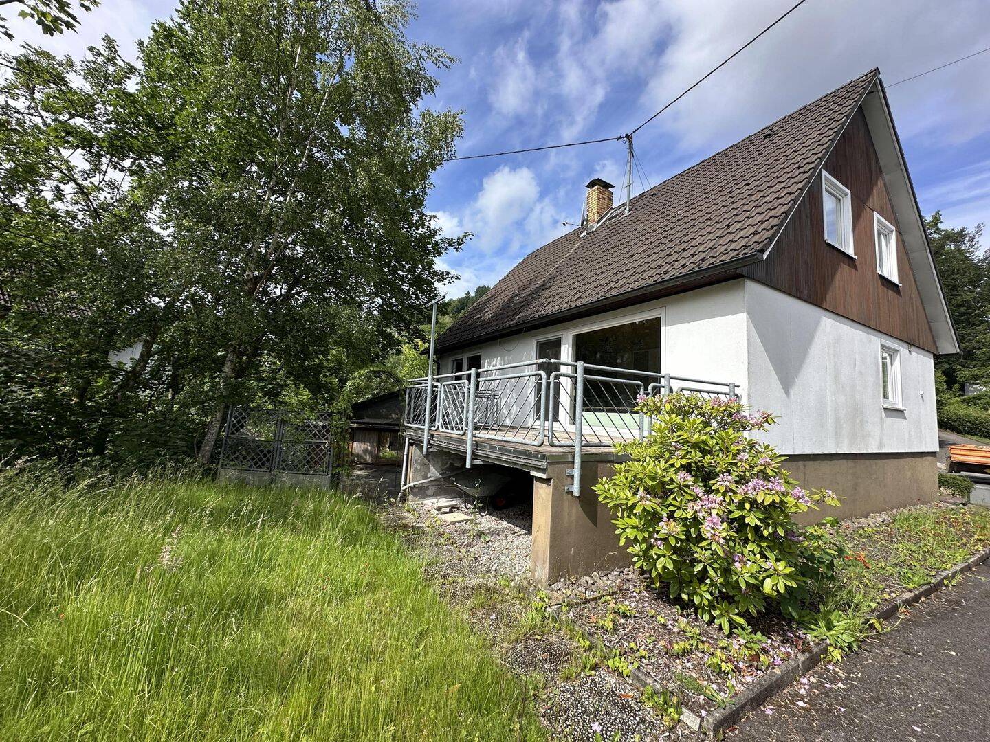 Charmantes Fertighaus mit viel Platz, idyllischem Grundstück und besonderem Wohngefühl, 57399 Kirchhundem