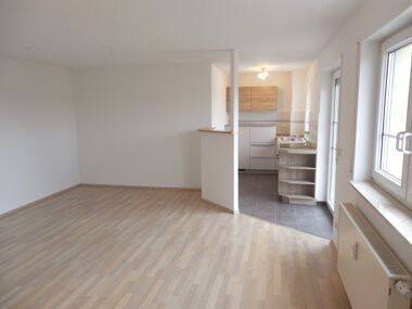 1-Raum Wohnung mit Küche, Bad, Balkon, 3050 Cottbus (Madlow Sachsendorf Spremberger Vorstadt)