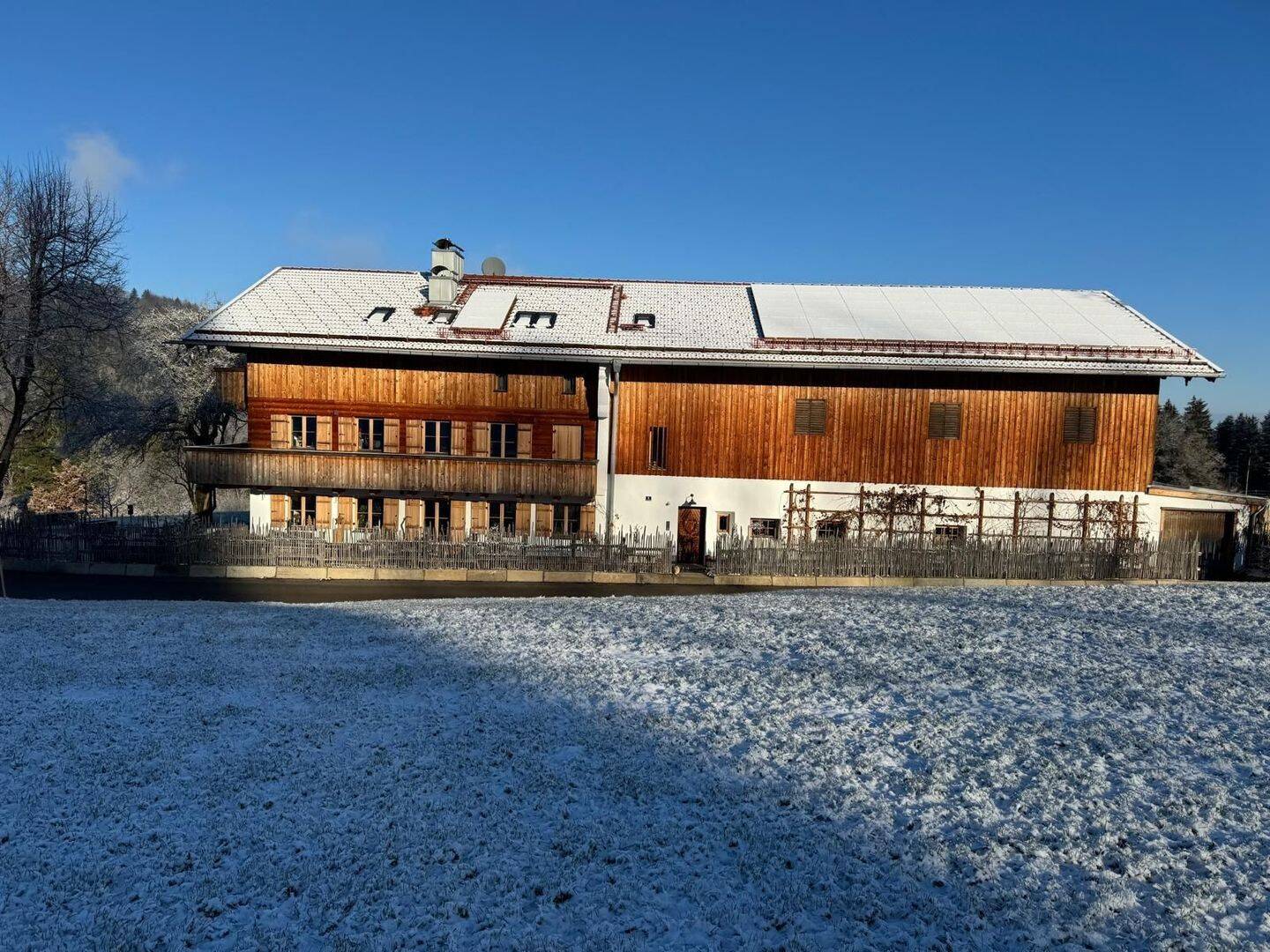 3 Zimmer Wohnung auf kleinem Pferdehof, 83737 Irschenberg
