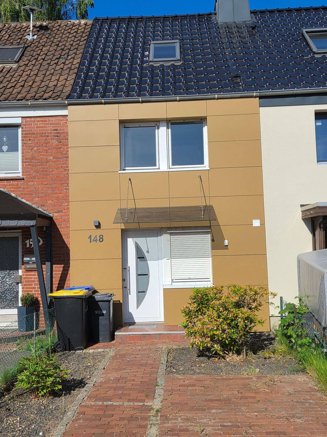 Charmant modernisiertes Reihenhaus mit Vollkeller, Terrasse & gedämmter Fassade in Nordhorn-Bookholt, 48527 Nordhorn