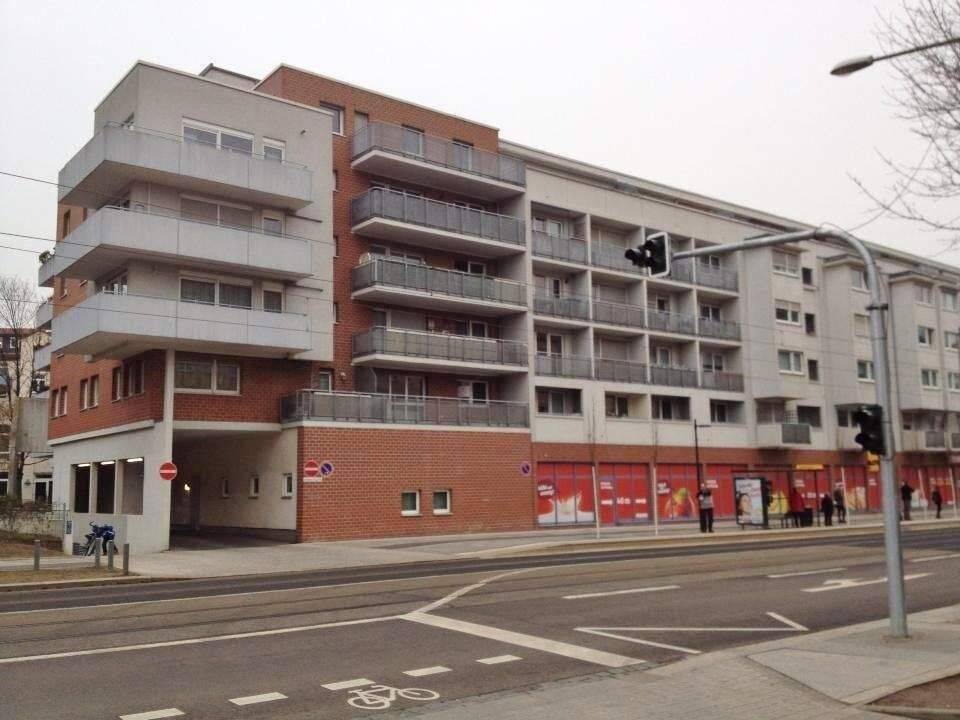 große 2-Raum-Wohnung mit riesigem Dach- Balkon, barrierearm, 1309 Dresden
