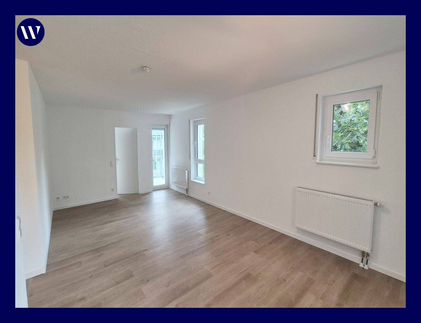 Helle modernisierte 2-Zimmer-Wohnung mit Balkon, Tageslichtbad mit Dusche, guter Schnitt, 78224 Singen (Hohentwiel)