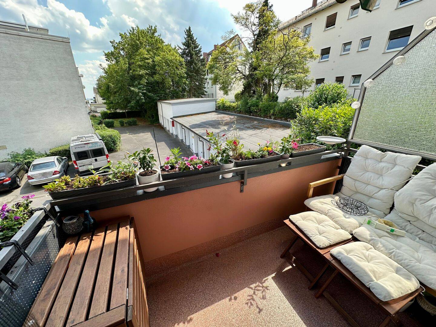 Gepflegte Wohnung mit Südbalkon und sehr guter Infrastruktur vor der Haustür, 65199 Wiesbaden (Biebrich Dotzheim Frauenstein Wiesbaden)