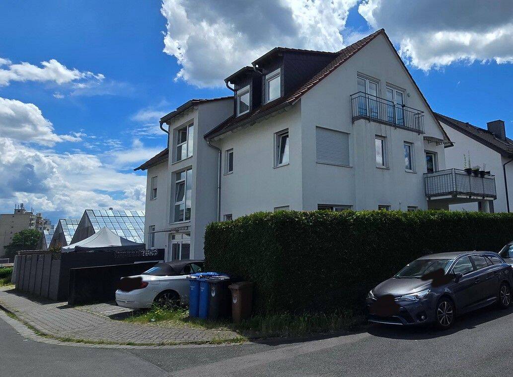 Provisionsfrei-Ohne Makler: 4-Zimmer-Eigentumswohnung im Fünffamilienhaus in Eschborn, 65760 Eschborn