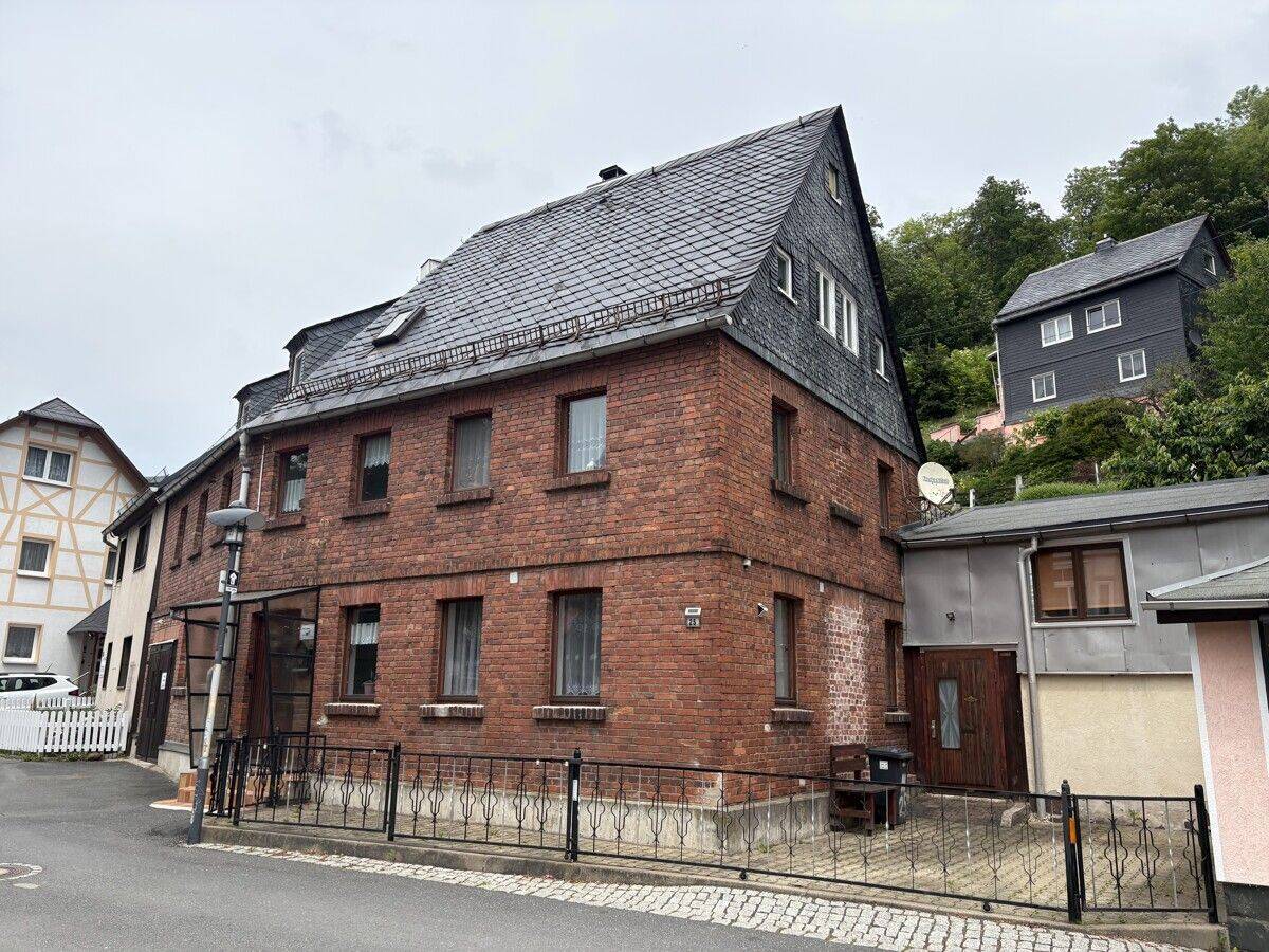 Gepflegtes Einfamilienhaus mit idyllischem Garten in Bad Lobenstein, 7356 Bad Lobenstein