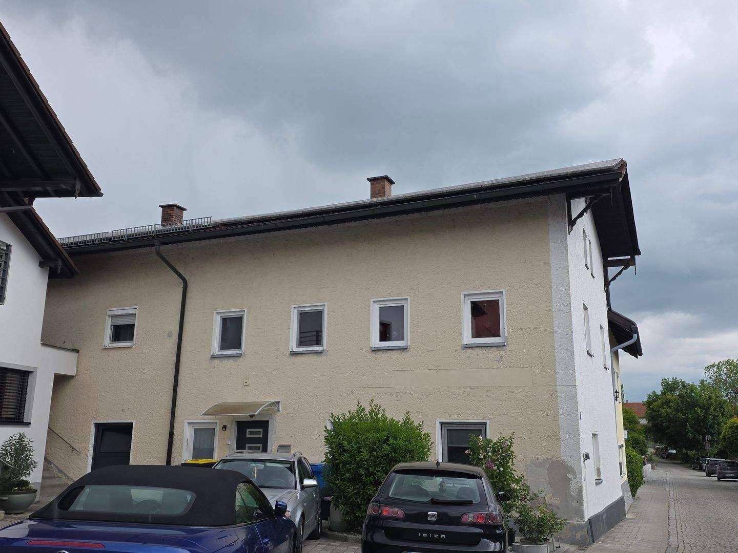 Charmantes Wohnhaus mit Geschichte im Herzen von Ering am Inn. Wohnen mit Charakter und vielseitigen Möglichkeiten, 94140 Ering