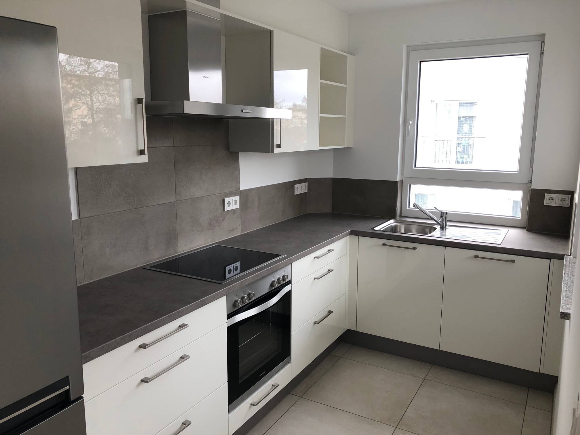 Helle, moderne, 2-ZW mit EBK & Balkon in Würzburg-Rottenbauer, 97084 Würzburg (Heidingsfeld Heuchelhof Rottenbauer)