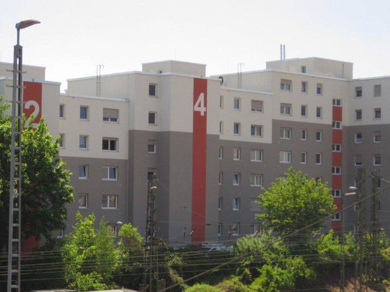 Perfekt geschnitten & frisch renoviert: Ihr neues 4-Zimmer-Zuhause mit Balkon, 93051 Regensburg (Galgenberg Großprüfening-Dechbetten-Königswiesen Kumpfmühl-Ziegetsdorf-Neuprüll)