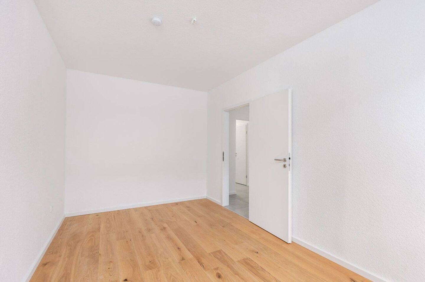 2,5 Zimmer mit Balkon – sofort einziehen oder vermieten, 40472 Düsseldorf (Hubbelrath Lichtenbroich Rath Unterrath)