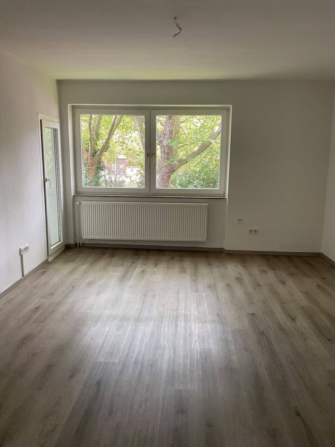 Sehr schöne 3 Zimmer Wohnung mit Balkon in Gelsenkirchen zu vermieten, 45883 Gelsenkirchen (Feldmark Heßler)