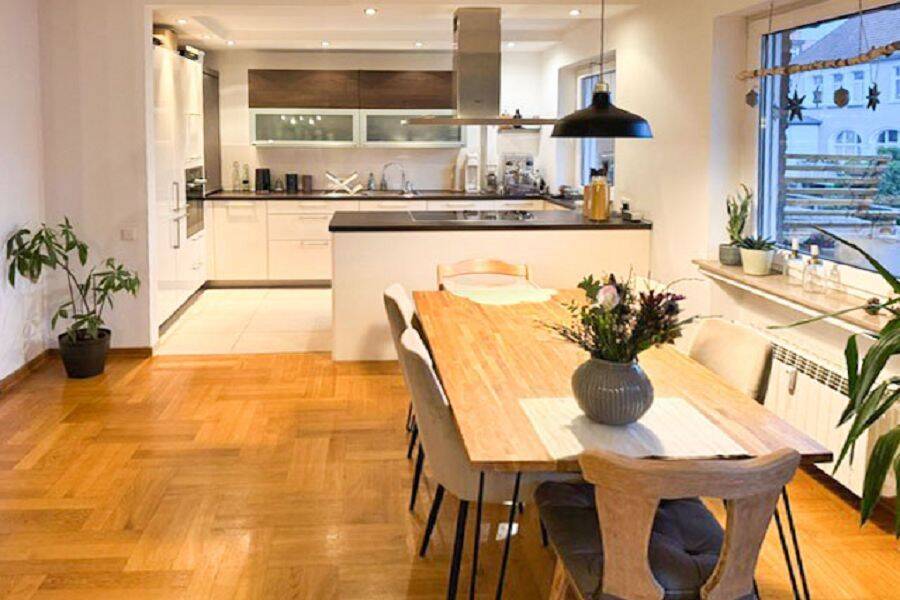 Münster-Kreuzviertel: Renovierte 3-Zimmer-Eigentumswohnung mit großem Balkon!, 48143 Münster (Centrum)