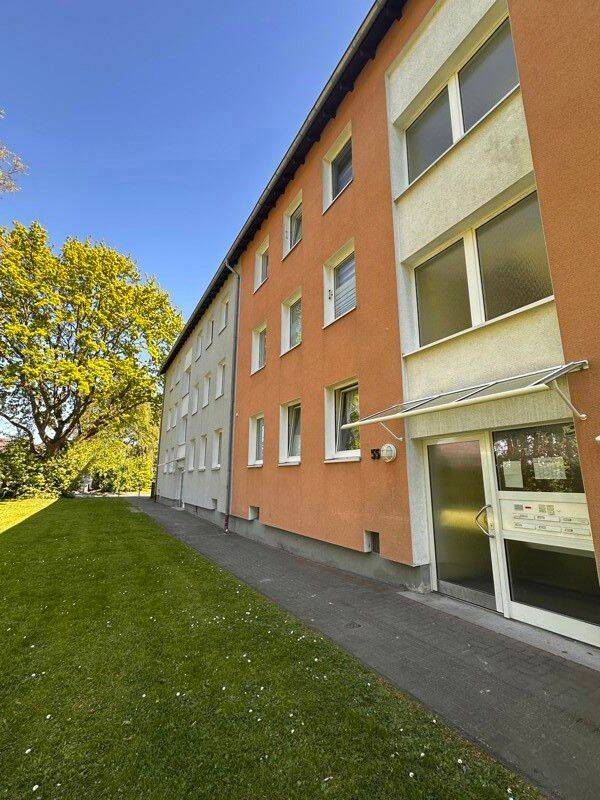 Einziehen und wohlfühlen – attraktive 3-Raum-Wohnung, 45327 Essen (Katernberg Stoppenberg)