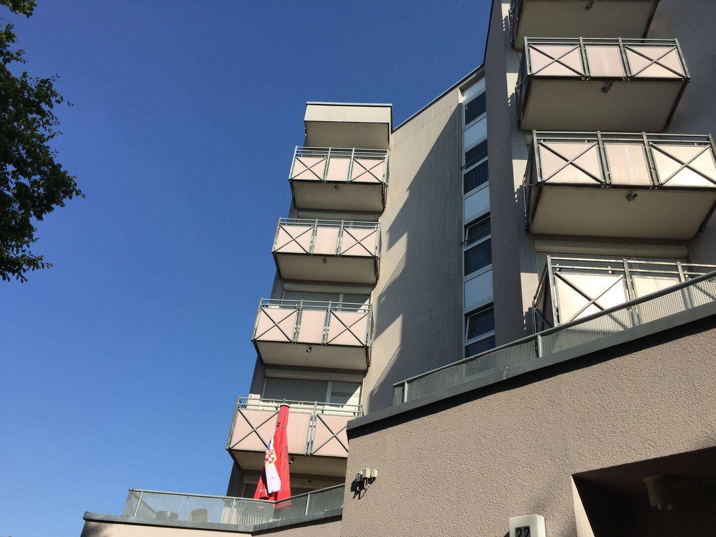 1-Zimmer-Wohnung im EG. mit Terrasse und TG an Dianaplatz, 90441 Nürnberg (Gibitzenhof Sandreuth Schweinau Werderau)