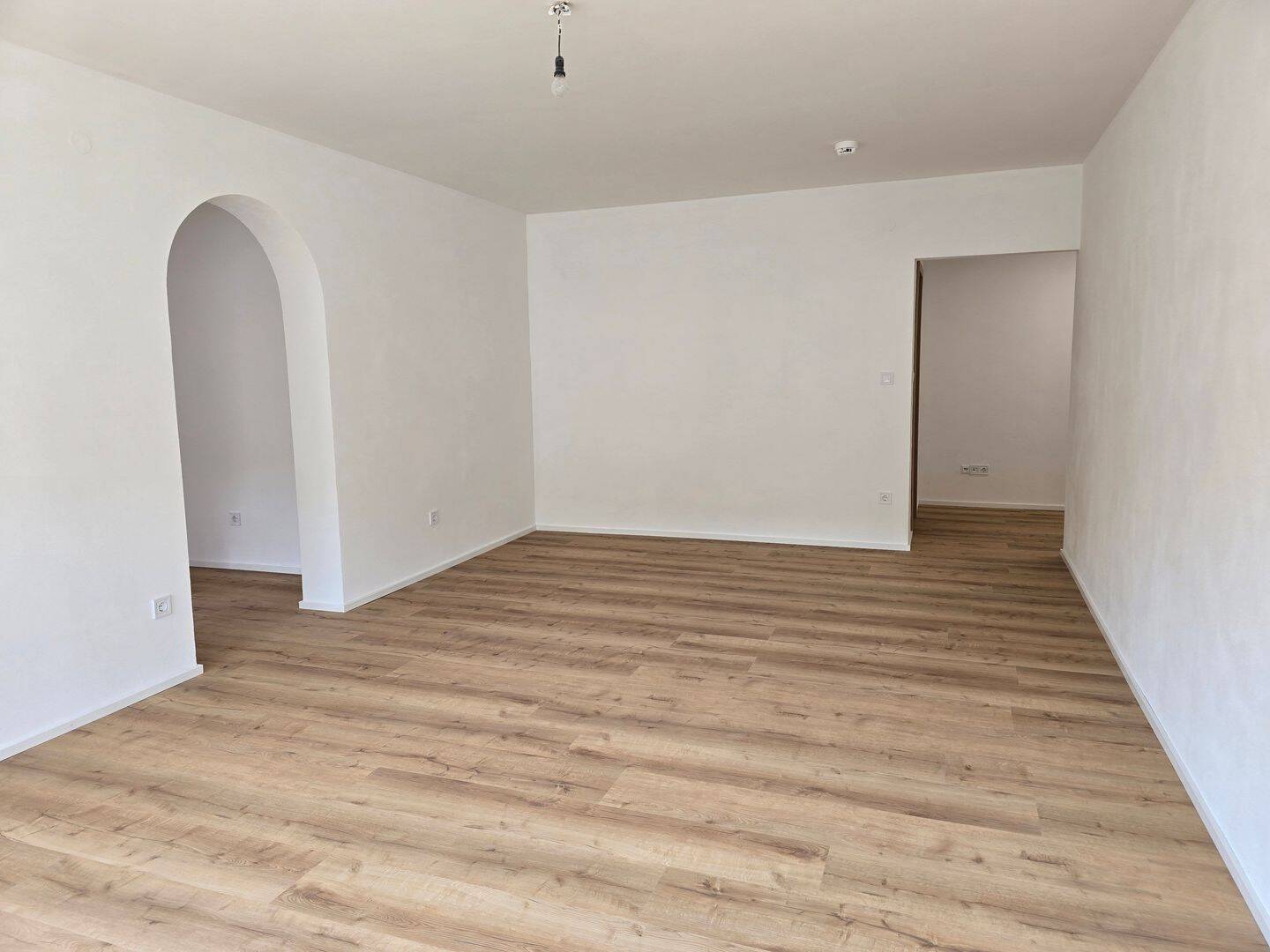 Helle und neu renovierte 2-Zimmer-Wohnung, 97688 Bad Kissingen