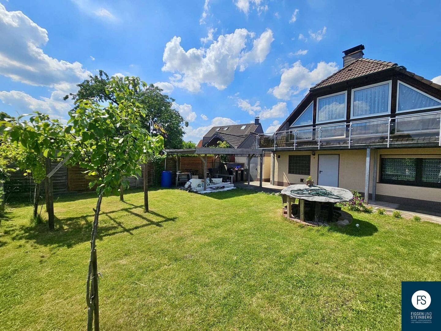 Platz ohne Ende! Flexibles Mehrgenerationenhaus mit sonnigem Garten in Hamm-Herringen, 59077 Hamm