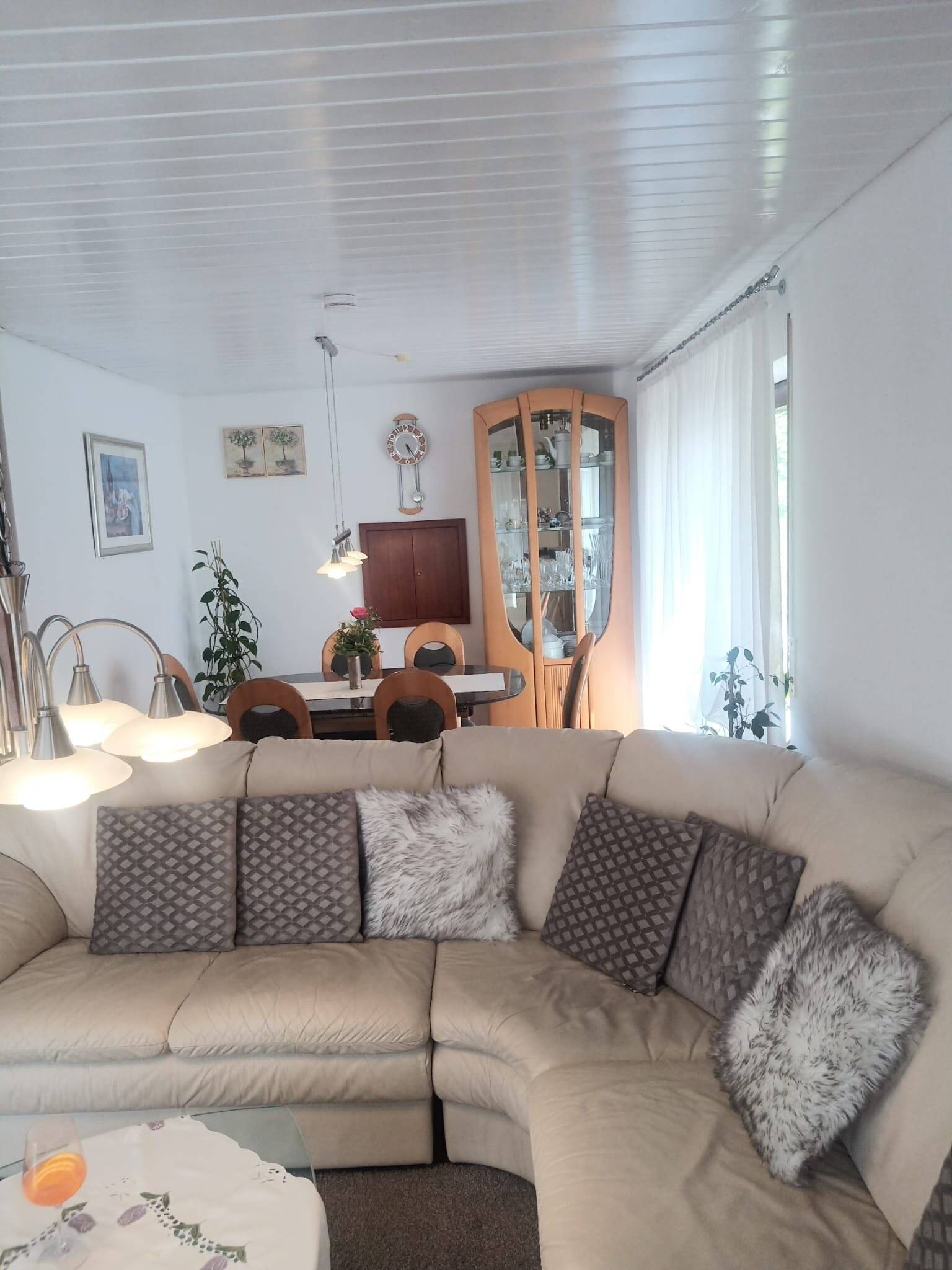 == Gepflegte  3,5 Zi. ETW == 329.000 € == Bj 1985 == saniertes Bad == inkl.2 Balkone-EBK- = Garage im Haus =, 73035 Göppingen