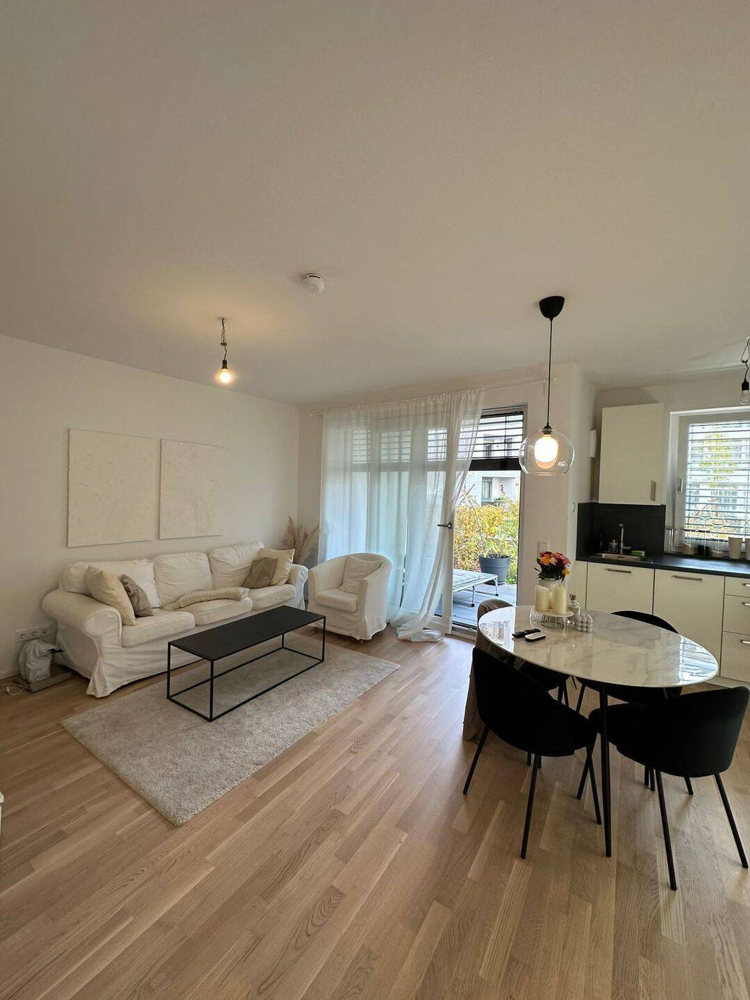 2 Zimmer plus Büro oder Ankleide, Küche, 13 qm Terrasse,Garten, FBH, fast Neubau 3 Jahre alt, 81249 München (Allach-Untermenzing Aubing-Lochhausen-Langwied Pasing-Obermenzing)