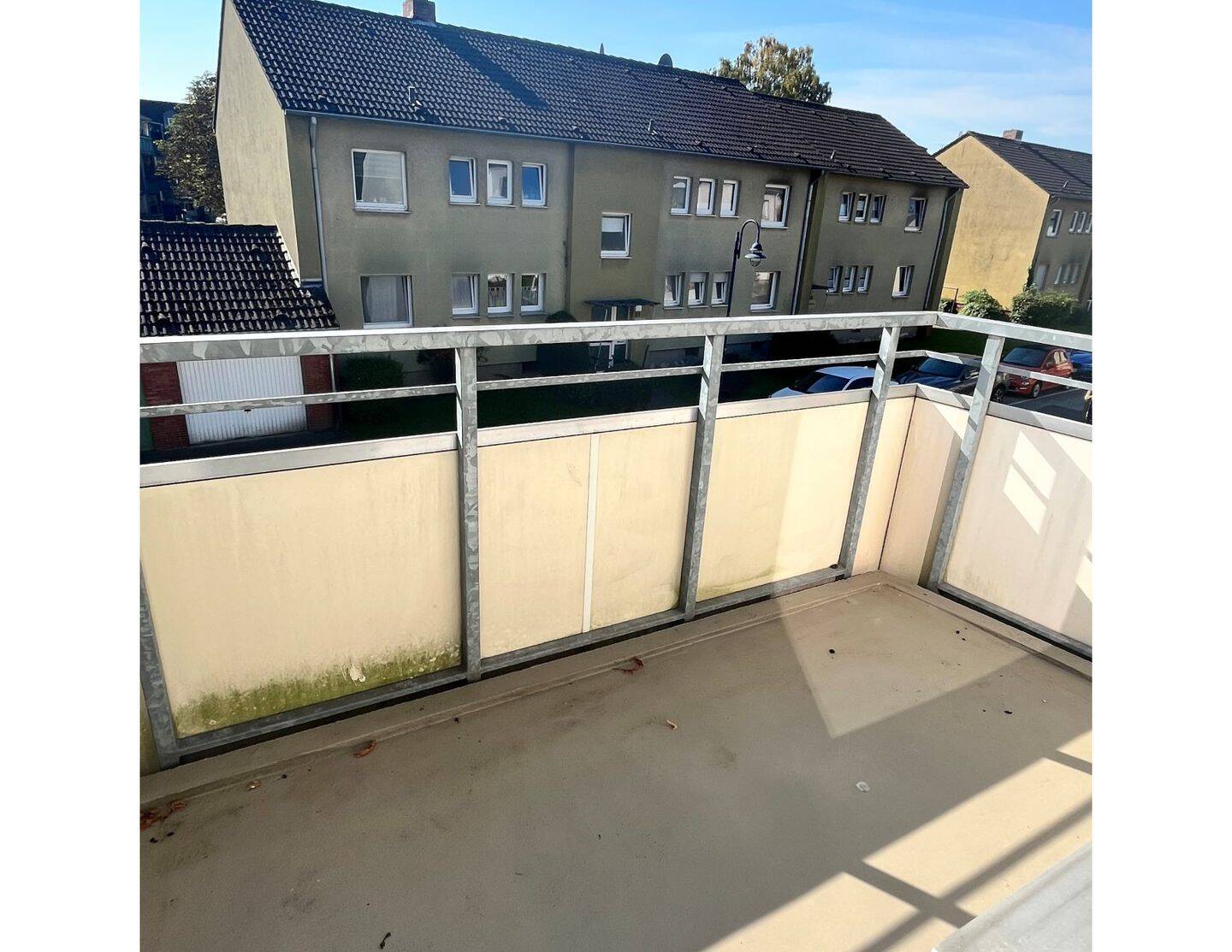 Charmante 2-Zimmer-Wohnung mit Balkon in Meerbusch-Osterrath, 40670 Meerbusch