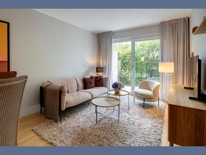 Möbliert: Erdgeschosswohnung – schön und hell eingerichtet, 81379 München (Sendling Sendling-Westpark Thalk. Obersendl.-Forsten-Fürstenr.-Solln)