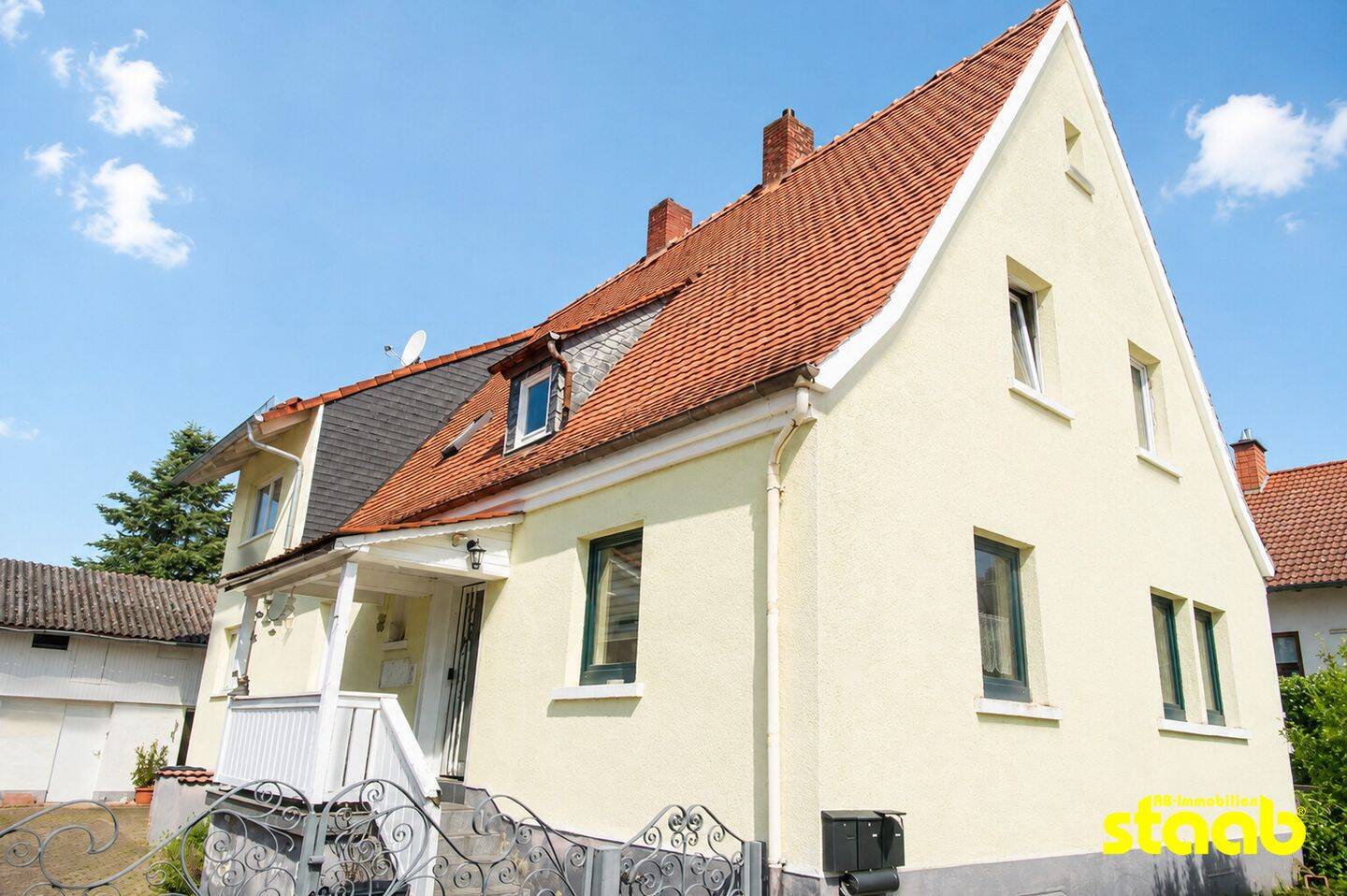 Wohnen mit Perspektive – Siedlungshaus mit Nebengebäude und Grundstück, 63834 Sulzbach a. Main