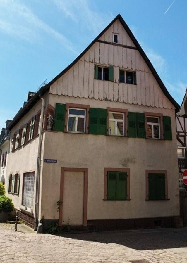 Historisches Kulturdenkmal mit außergewöhnlichem Entwicklungspotenzial!, 76275 Ettlingen