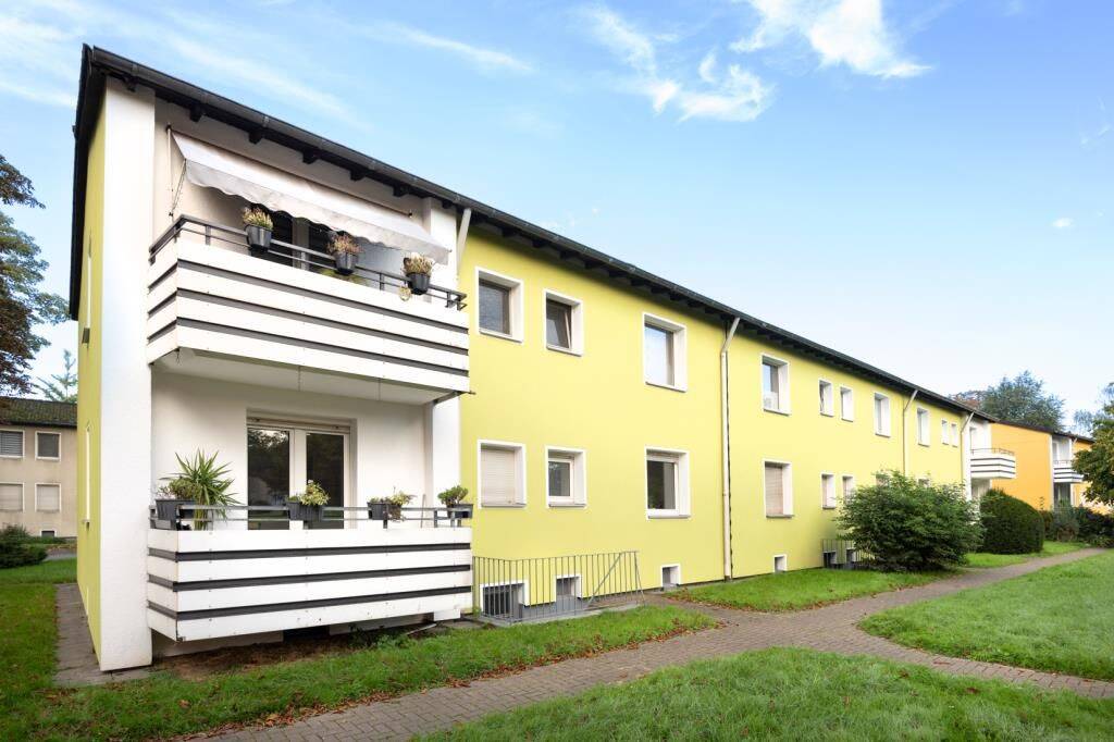Neu gemacht jetzt einziehen / Newly renovated move right in., 47138 Duisburg (Mittelmeiderich Neumühl Obermeiderich Ruhrort Untermeiderich)