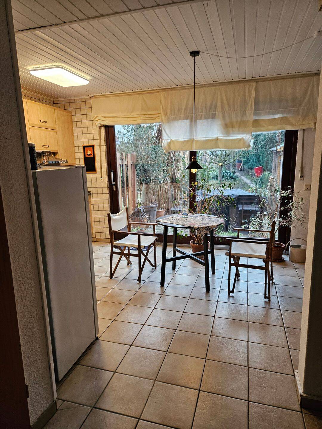 **Ferienhaus zur Zwischenmiete**, 50321 Brühl
