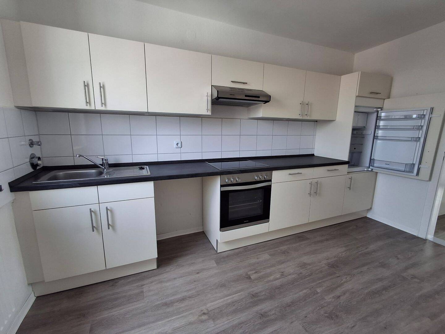 Wohnung mit Weitblick 2 ZKDB in Geestemünde / An der Mühle 32, 27570 Bremerhaven (Geestemünde)