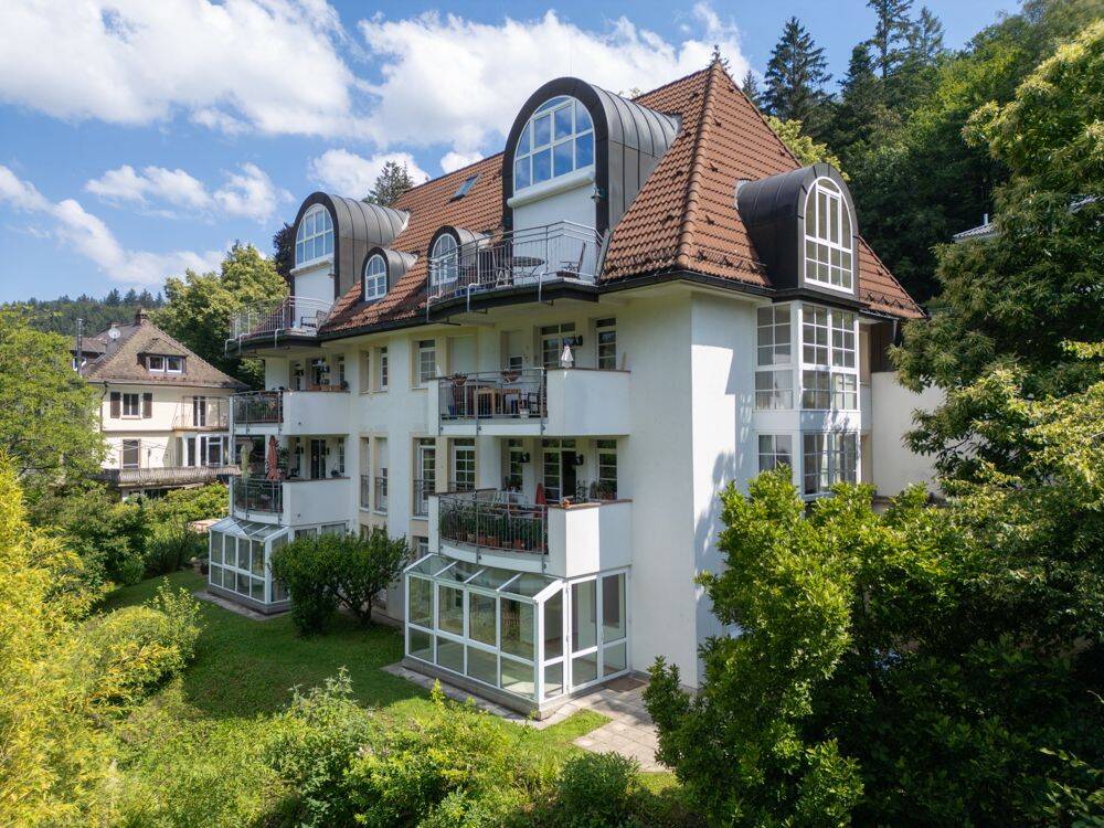 Attraktive 3-Zimmerwohnung mit Wintergarten und großzügigem Gartenanteil in bester Günterstaler Lage, 79100 Freiburg im Breisgau (Günterstal Vauban Wiehre)