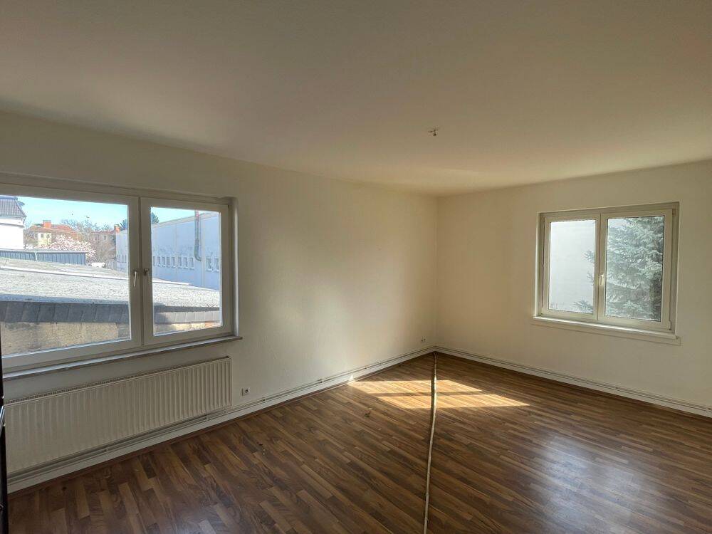 SINGLE-NEST MIT POTENZIAL ZUM PERSÖNLICHEN WOHNTRAUM – 2 Zimmer in WI-Erbenheim zu mieten, 65205 Wiesbaden