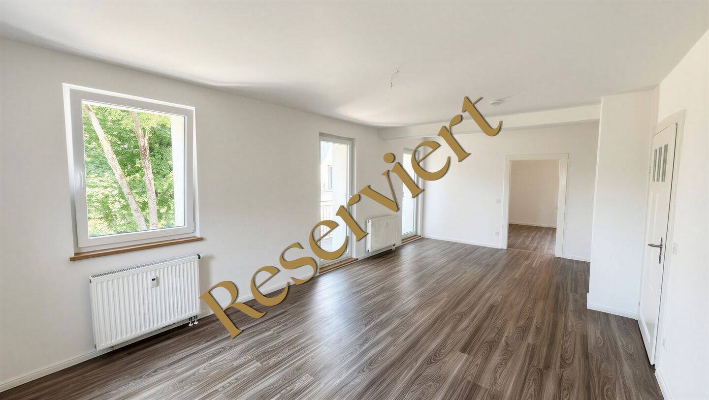 3-Zimmer Altbau mit Balkon & 2 Badezimmern, 91058 Erlangen (Bruck Eltersdorf Erlangen-Süd Sebaldussiedlung Tennenlohe)