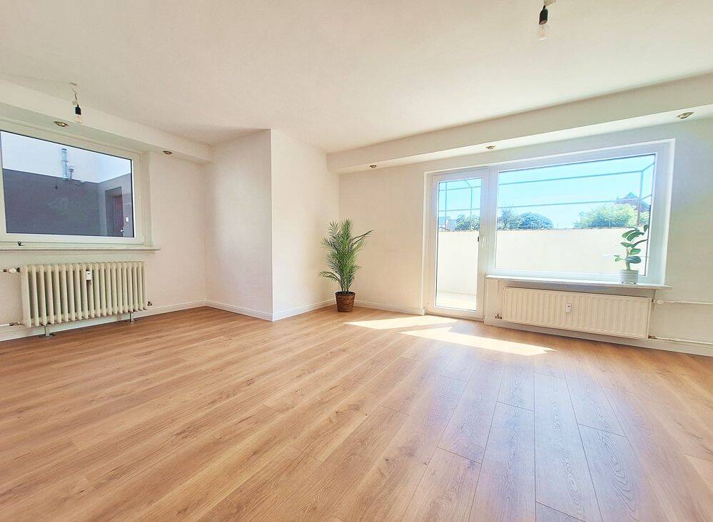 Erstbezug nach Renovierung! Ihre neue 3 Zimmer Eigentumswohnung mit Terrasse in Garbsen, 30823 Garbsen
