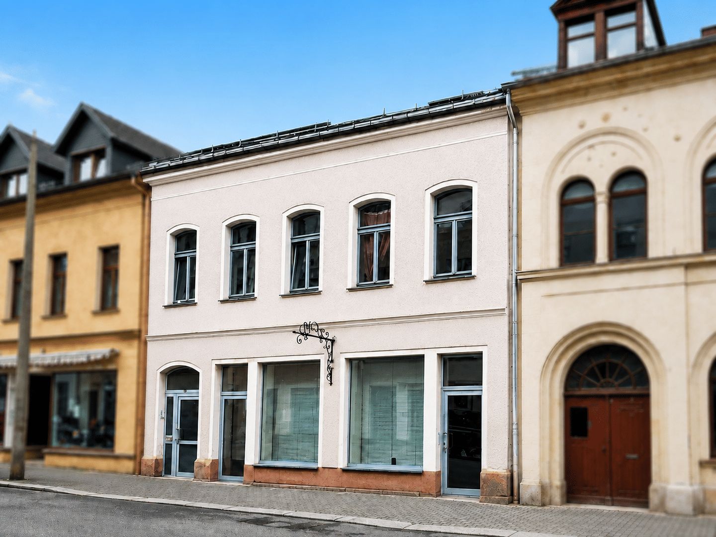 Wohn- und Geschäftshaus in zentraler Lager von Oelsnitz – Vogtland, 8606 Oelsnitz/Vogtl.