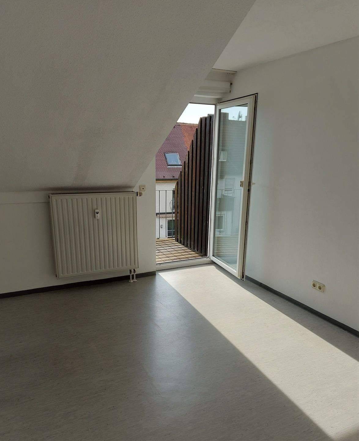 Dachgeschoß-Wohnung in Klinikumsnähe, 95445 Bayreuth
