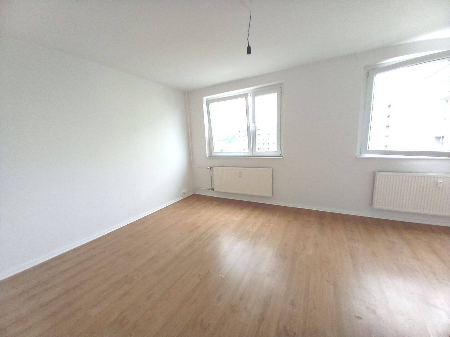 Sonnige 1-Zimmer-Wohnung in Gera, 7545 Gera (Bieblach Innenstadt Ostviertel Pforten Untermhaus)