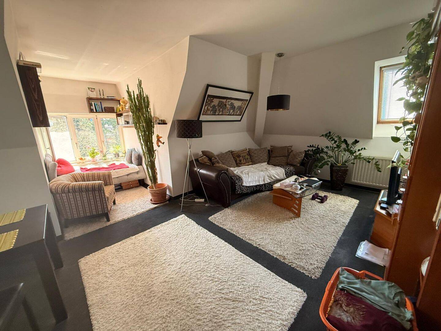 Verkauf: Große 2-Zi.-Whg. EBK+Stellplatz & langjähriger Mieter, 7545 Gera (Bieblach Innenstadt Ostviertel Pforten Untermhaus)