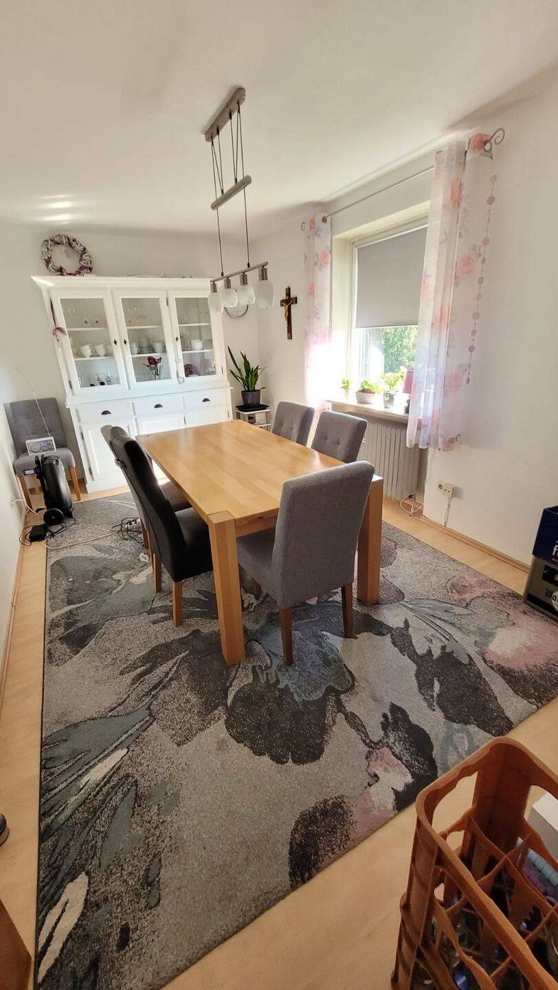 Schöne 4-Zimmer Wohnung mit viel Potential in ruhiger Wohngegend, 72469 Meßstetten