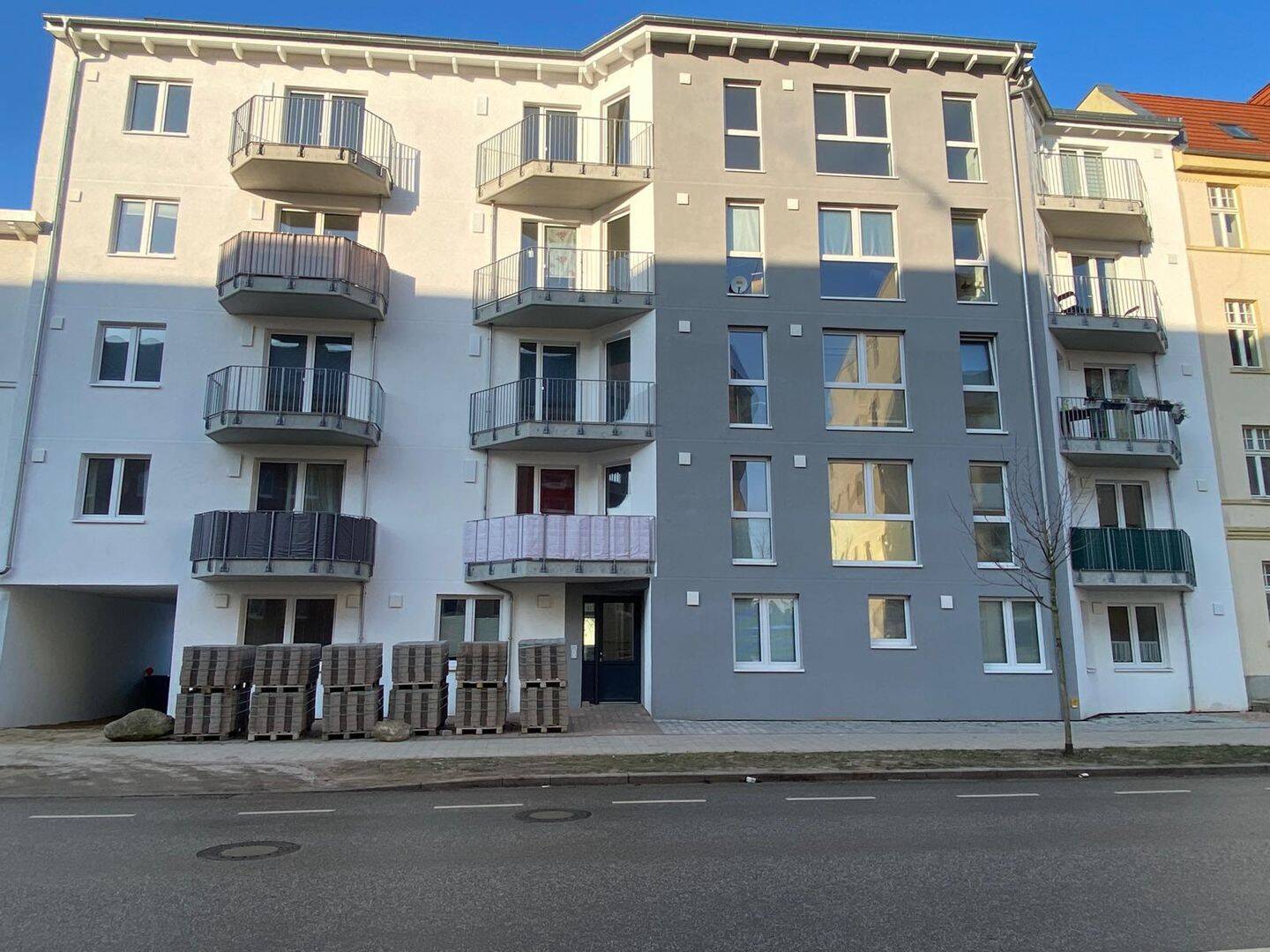 moderne 2,5-Zi-Whg., im 1.OG (WE05), mit Fußbodenheizung, Aufzug, 18437 Stralsund