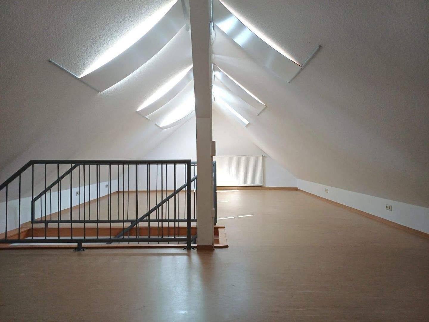 2 Eigentumswohnungen (1 Maisonette – sofort frei +1.OG vermietet+ kernsaniert und renoviert, mit Balkonen, Garten und Garage, in St. Ingbert-SÜD, 66386 St. Ingbert (Sankt Ingbert)