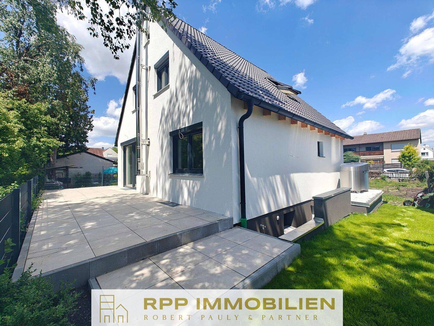 Familienglück in Dachau: Vollständig saniertes Einfamilienhaus mit Wärmepumpe (Effizienzklasse A), 85221 Dachau