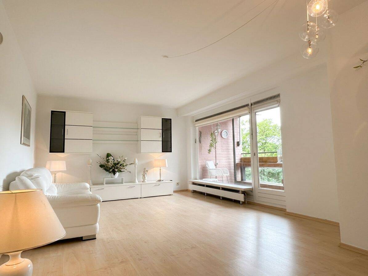Großzügige 4-Zimmer-Wohnung zur Miete in Hamburg Poppenbüttel- Wentzel Dr., 22399 Hamburg (Wandsbek Hummelsbüttel Lemsahl-Mellingstedt Poppenbüttel)