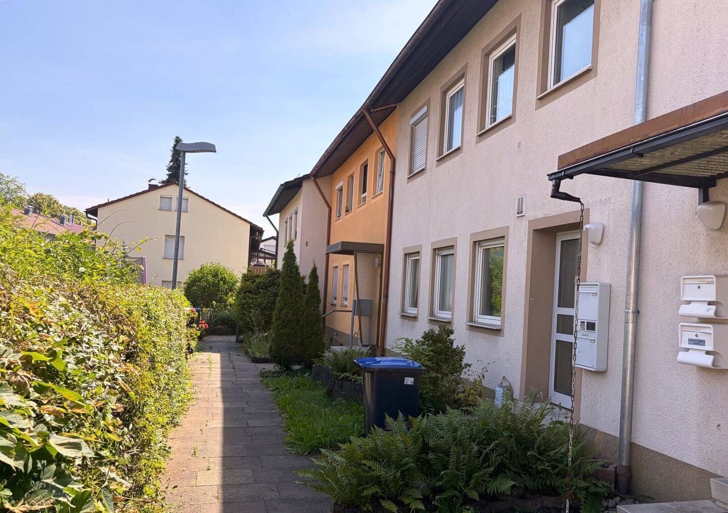 **ABER HALLO** 1A vermietetes 2 FH + genehmigter Ausbaureserve in DG**, 71332 Waiblingen