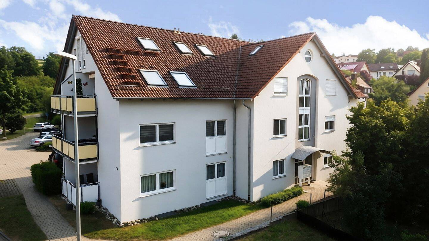 Sonnige 2-Zimmer-Erdgeschosswohnung mit Terrasse in Uhingen, 73066 Uhingen