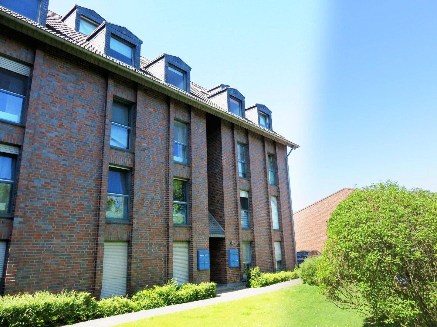 KR-Wohnen am Schönwasserpark! 3-Zimmer-EG-Wohnung mit eigenem Gartenanteil in ruhiger Lage!, 47809 Krefeld