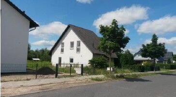 Familienfreundliches Haus mit 4 Zimmern in Brieselang, Zeestow, 14656 Brieselang