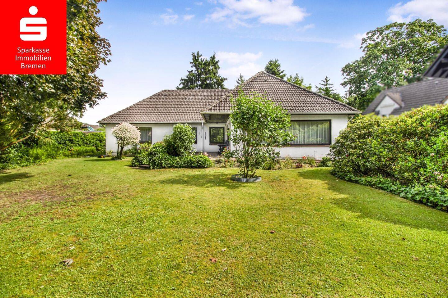 Bremen-Oberneuland: großzügiges freist. Einfamilienhaus mit 5 Zimmern, großem Grundstück und Garage, 28355 Bremen (Oberneuland)