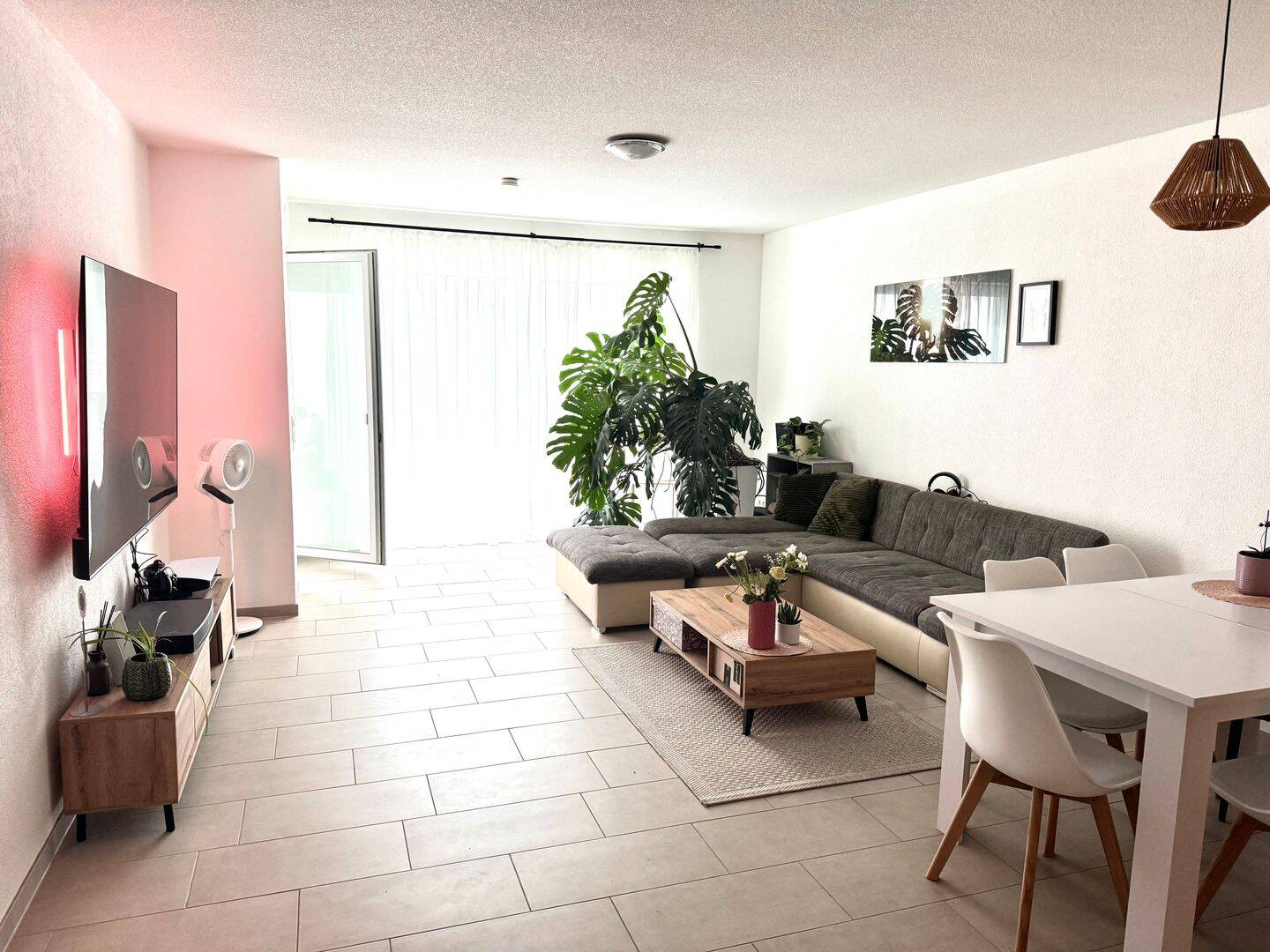 Nachmieter für schöne 2,5-Zimmer-Terrassenwohnung in Aldingen, 78554 Aldingen
