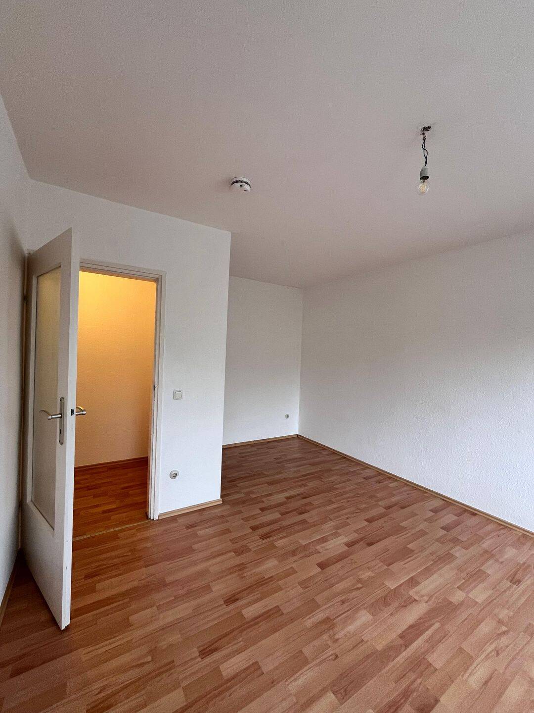 1-ZKB mit Balkon! Bezugsfreie Eigentumswohnung in München-Pasing – gepflegt, sofort verfügbar, 81243 München (Aubing-Lochhausen-Langwied Pasing-Obermenzing)